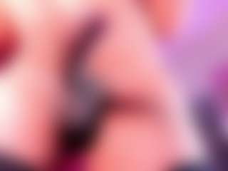 Live cam show with ZoeeMorettii - Tiny Tits on sexylive.show