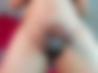 Live cam show with ZoeeMorettii - Tattoos on CamwithHer