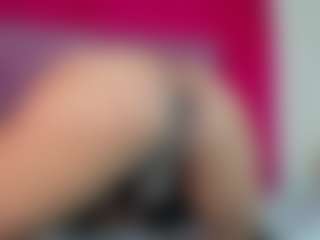 Live cam show with ZoeeMorettii - HD on Camsoda