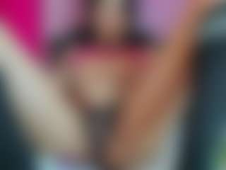 Live cam show with ZoeeMorettii - Smoking on Camsoda
