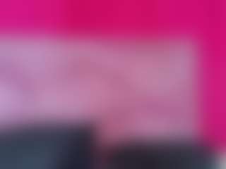 Live cam show with ZoeeMorettii - Bald on Camsoda
