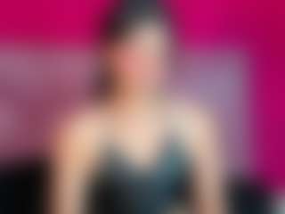 Live cam show with ZoeeMorettii - Black Hair on sexylive.show