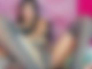 Live cam show with ZoeeMorettii - Big Balls on CamClone