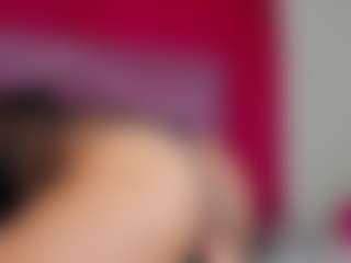 Live cam show with ZoeeMorettii - Teen (18+) on xfollow cams
