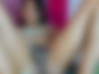 ZoeeMorettii's Live Sex Cam Show