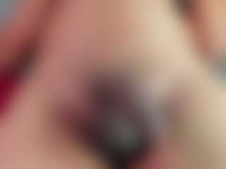 Live cam show with ZoeeMorettii - Big Cock on WildCum