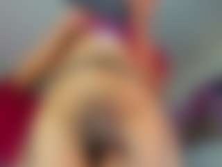 Live cam show with ZoeeMorettii - Colombia on Camsoda