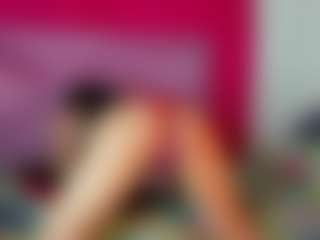 Live cam show with ZoeeMorettii - Orgasm on Camsoda
