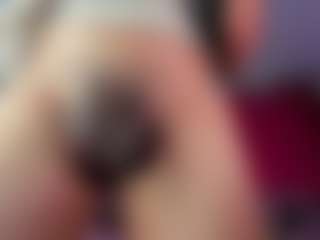 Live cam show with ZoeeMorettii - Dirty Talk on Camsoda