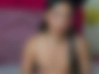 Live cam show with ZoeeMorettii - Orgasm on Hubzter Live