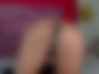 Live cam show with ZoeeMorettii - Big Cock on Camsoda