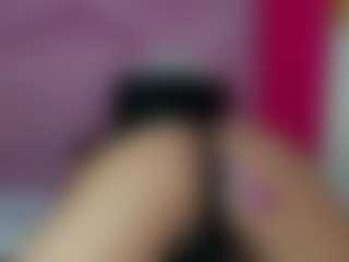 ZoeeMorettii's Live Sex Cam Show