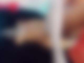 Live cam show with thiara-veky - Brown Eyes on livesuperchat.net