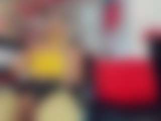 Live cam show with thiara-veky - Small Tits on Gym Cam Girls