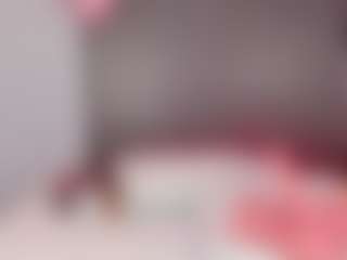 Live cam show with Ciara-Blake - Skinny on CamwithHer