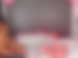 Live cam show with Ciara-Blake - Moaning on boobsie.com