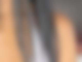 Live cam show with Ciara-Blake - Ebony Teen (18+) on Milfs Live