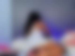 Live cam show with Ciara-Blake - Ebony Petite on Camsoda