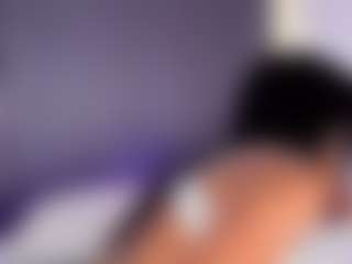Live cam show with Ciara-Blake - Tease Black on AdultVida.com