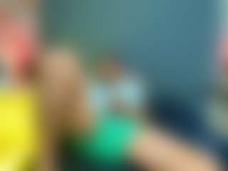Live cam show with Max and Ashley - Cum on googirlz