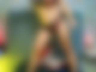 Live cam show with Max and Ashley - Dildo Or Vibrator on sexylivex.com
