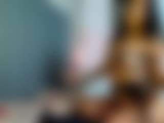 Live cam show with Max and Ashley - Skinny on Camsoda