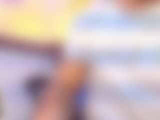 Live cam show with Max and Ashley - Cum on SxyPornLive