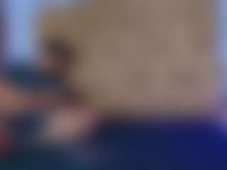 Live cam show with Max and Ashley - Anal on Milfs Live