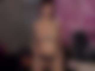 Rosariolovex's Live Sex Cam Show
