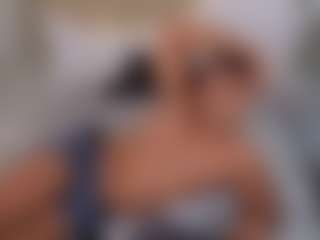 Live cam show with 69Hotemptation - Muscle on CamClone
