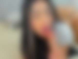 Live cam show with Antonella-West - Blonde Hair on Latina Girls