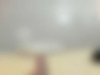 Live cam show with Antonella-West - Petite on Camming Site