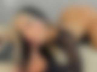 Live cam show with Antonella-West - Blonde Hair on Camsoda