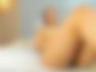 Live cam show with Antonella-West - Blonde Hair on StripNow
