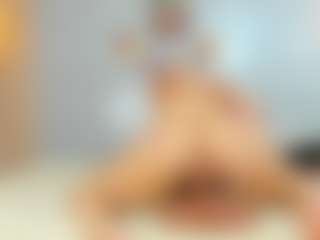 Live cam show with Antonella-West - Curvy Young Adult on TeamSkeetLive