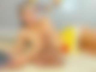 Live cam show with Antonella-West - Deepthroat on 1on1-livenow
