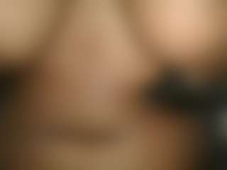 leelahrosesbigtits's Live Sex Cam Show