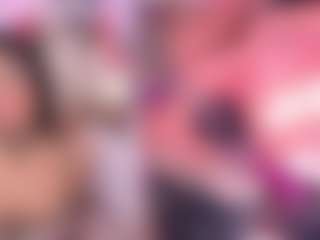 Live cam show with MayaRouse - Middle Aged on Dolls Live