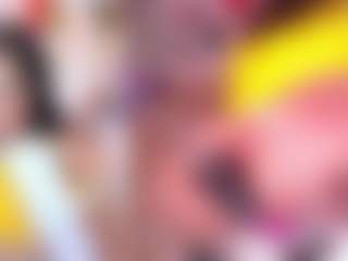 Live cam show with MayaRouse - Striptease MILF on livesuperchat.net