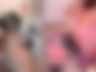 Live cam show with MayaRouse - Average on fapnchat
