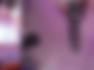 Live cam show with MayaRouse - Spank on Camiplay Live