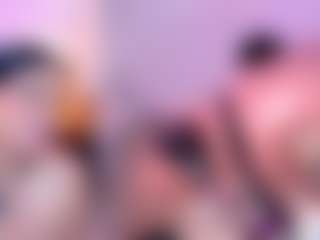 Live cam show with MayaRouse - Fingering MILF on Camsoda
