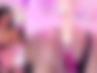 Live cam show with MayaRouse - Shaved Pussy MILF on Dolls Live