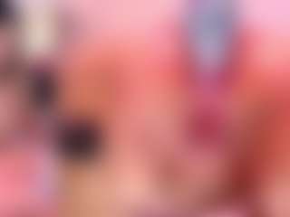 Live cam show with MayaRouse - Pornstar Public on CamwithHer