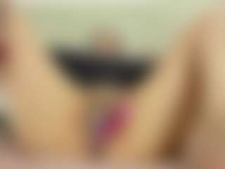Live cam show with Yaya-11 - Gagging on Camsoda Late Night