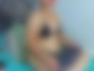 Live cam show with Yaya-11 - Hairy Pussy on Strip Flash - Live Sex Shows