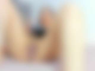Live cam show with Yaya-11 - Hairy Pussy on EXY