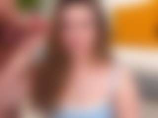 Live cam show with MikeandLana - Average on madthumbs