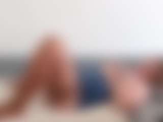 Live cam show with MikeandLana - Small Cock on eurowanks.com