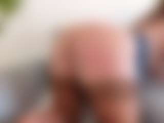 Live cam show with MikeandLana - Average on Milfs Live